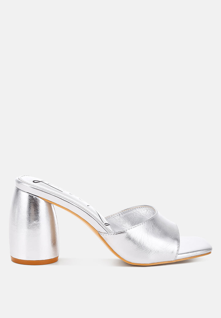 bumblin metallic faux leather Slip on sandals#color_silver