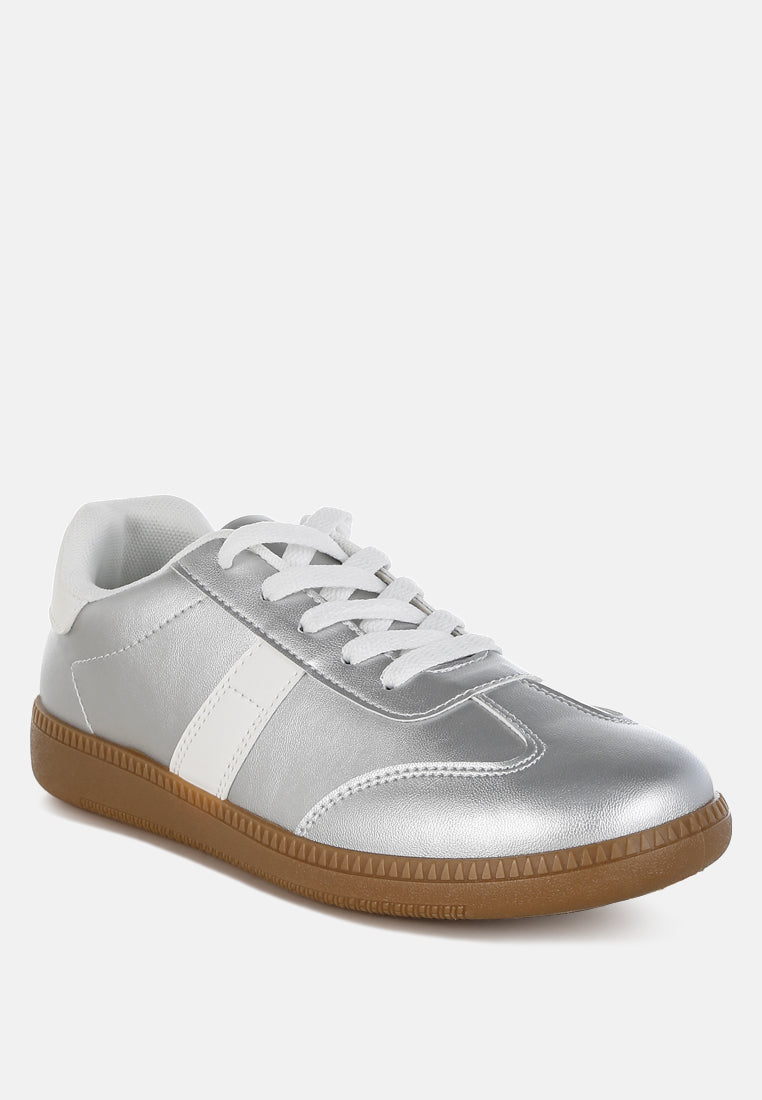 crossover lace-up metallic sneaker#color_silver