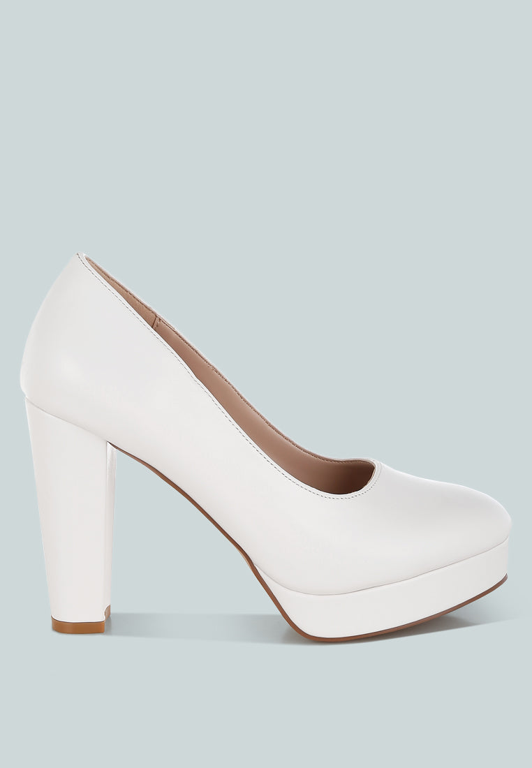 damsor faux leather block heel pumps#color_white