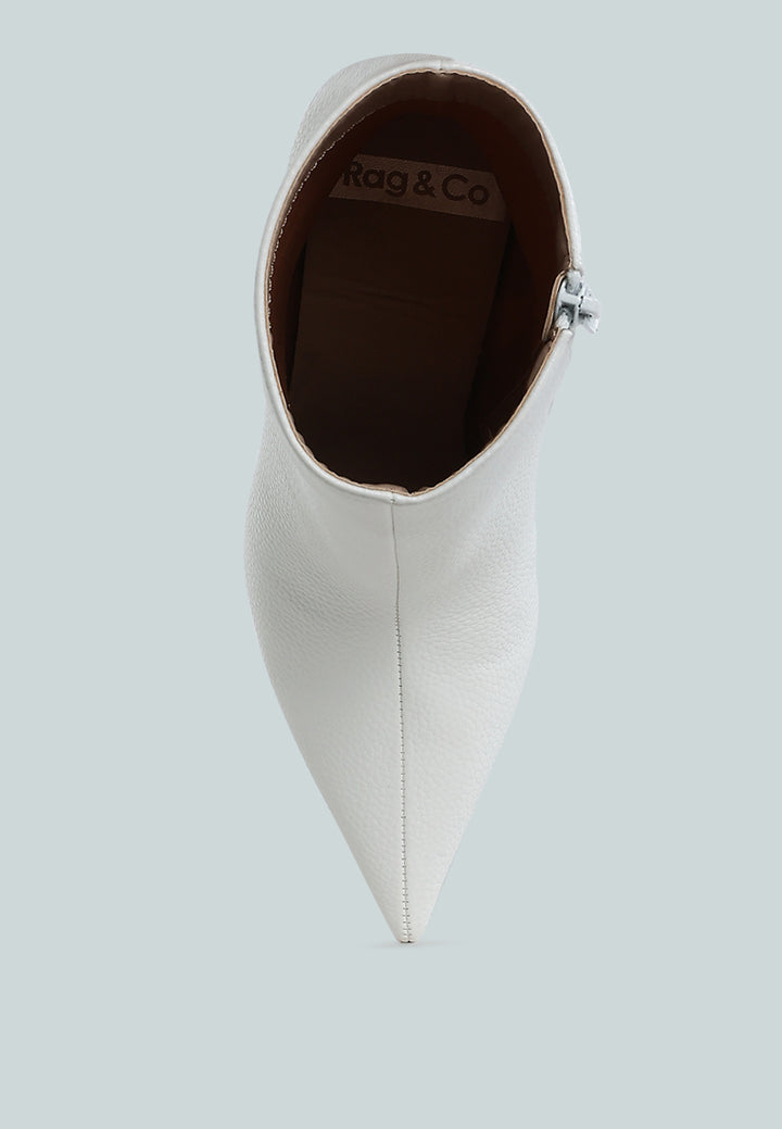 farnak pleather pointed toe ankle boots#color_white