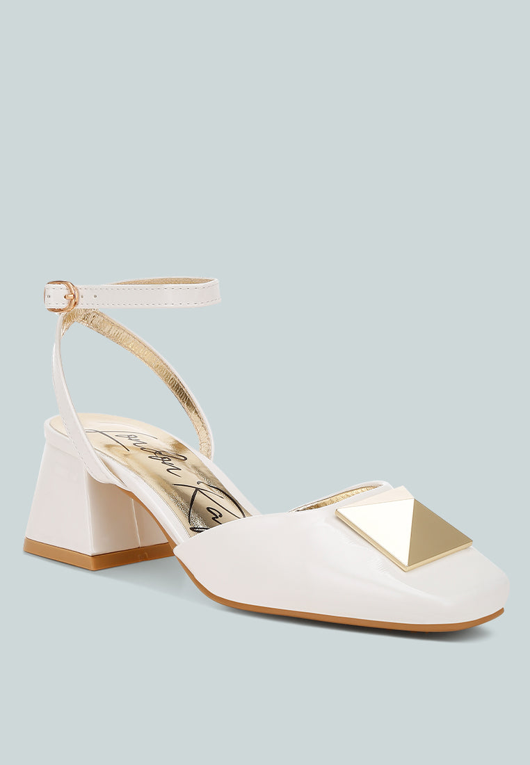 griselda brooch detail ankle strap sandals#color_off-white