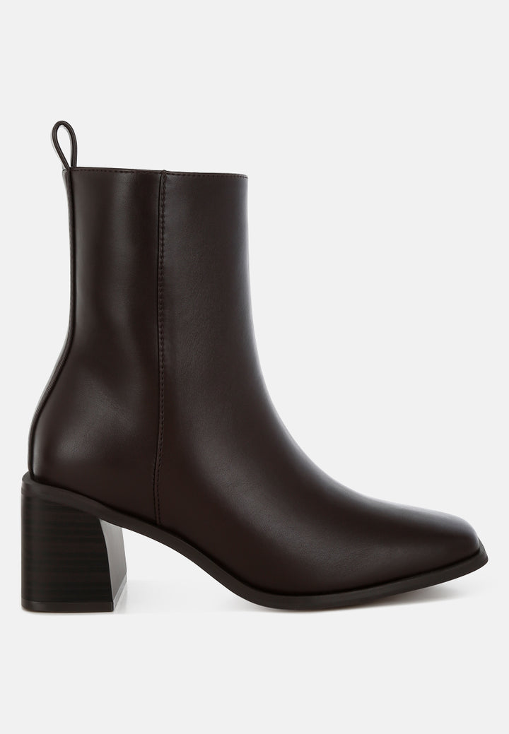 muskox square toe faux leather boots#color_chocolate