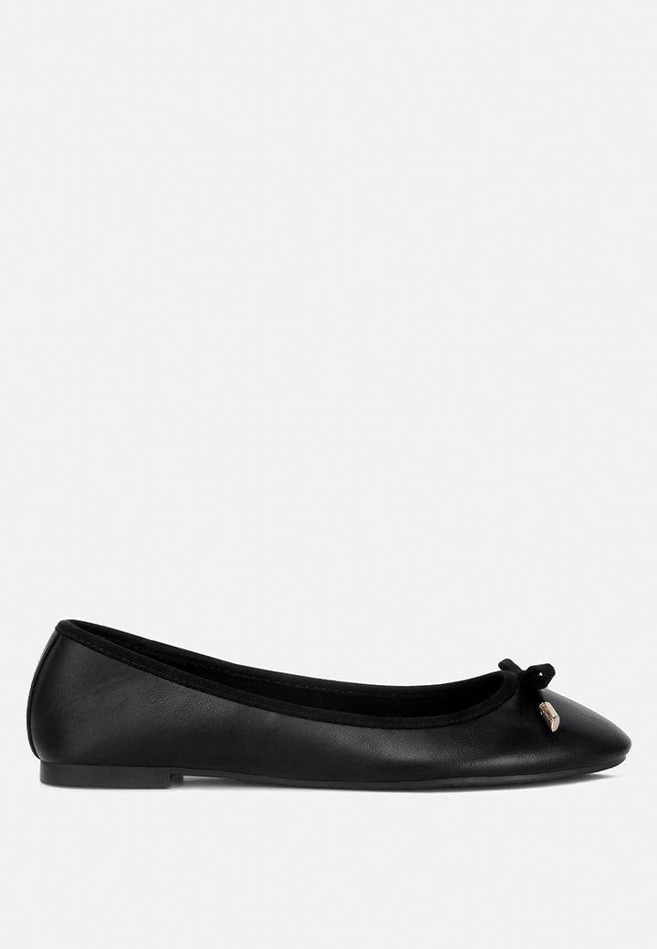 suzzy bow embellished flat ballerinas#color_black