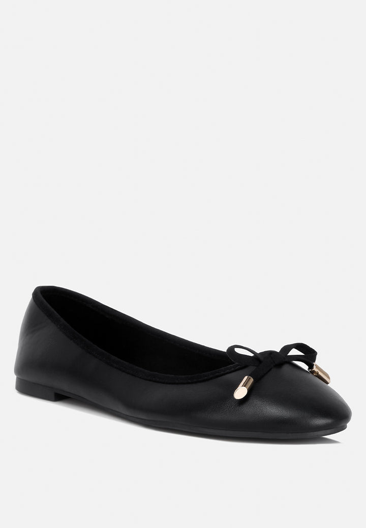 suzzy bow embellished flat ballerinas#color_black